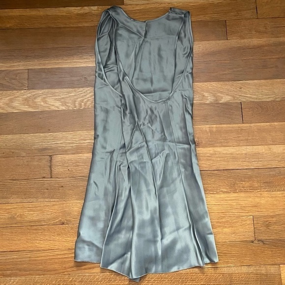 Helmut Lang NEW Back Twist Satin Sleeveless Blouse in Pebble Gray S - Picture 4 of 8